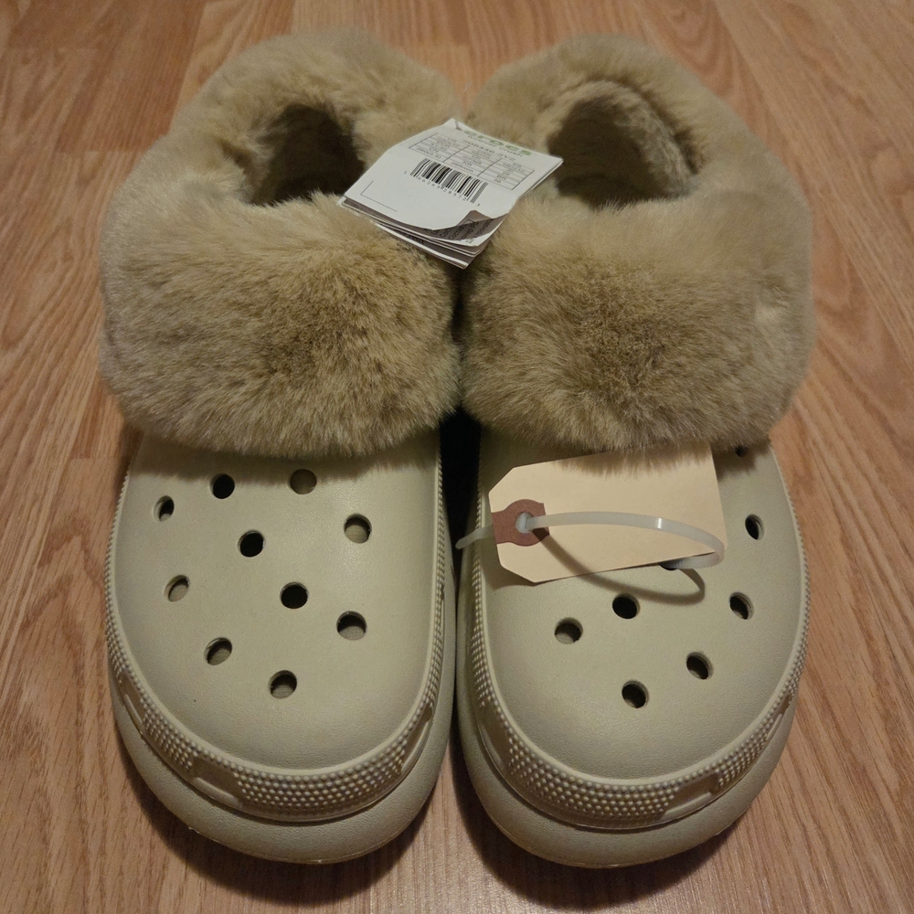 NWT Crocs Classic Furever Crush Lined Clogs (Unisex)